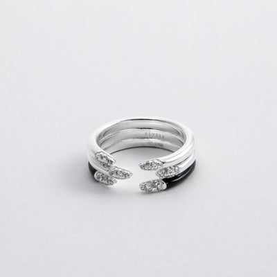 BLACK ETCH LINES TRIPLE SILVER RING