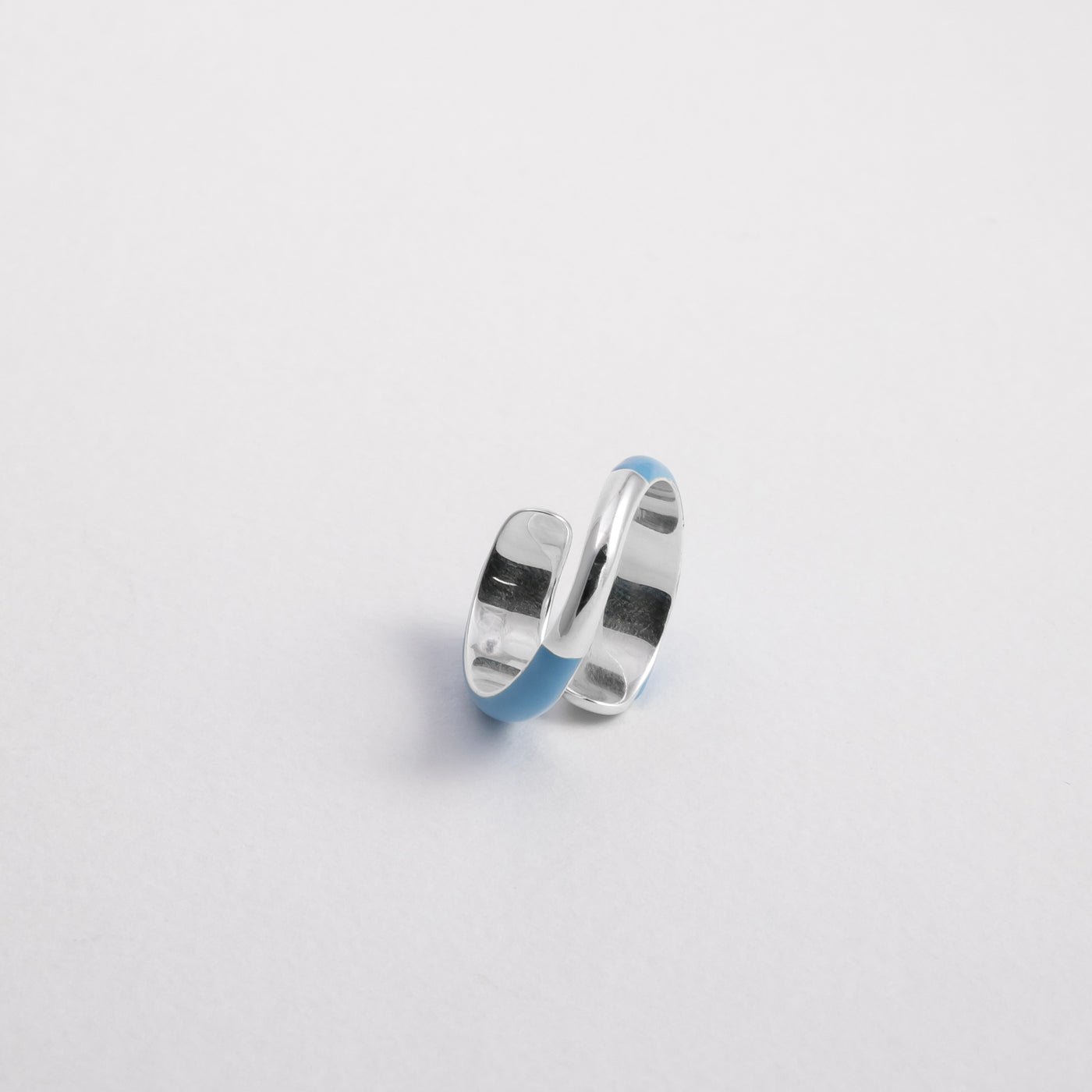 LIGHT BLUE SILVER ETCH WRAP CRYSTAL RING 