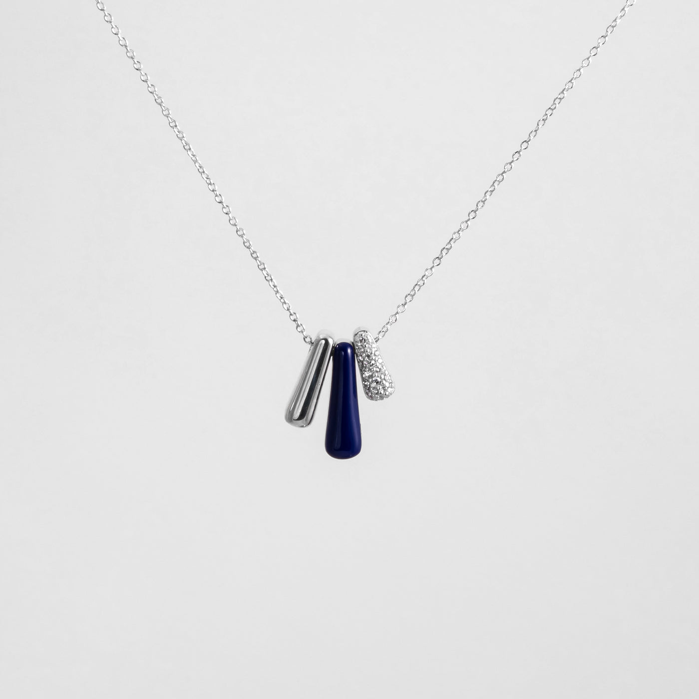 BLUE ETCH TRIS SILVER NECKLACE WITH PAVÉ