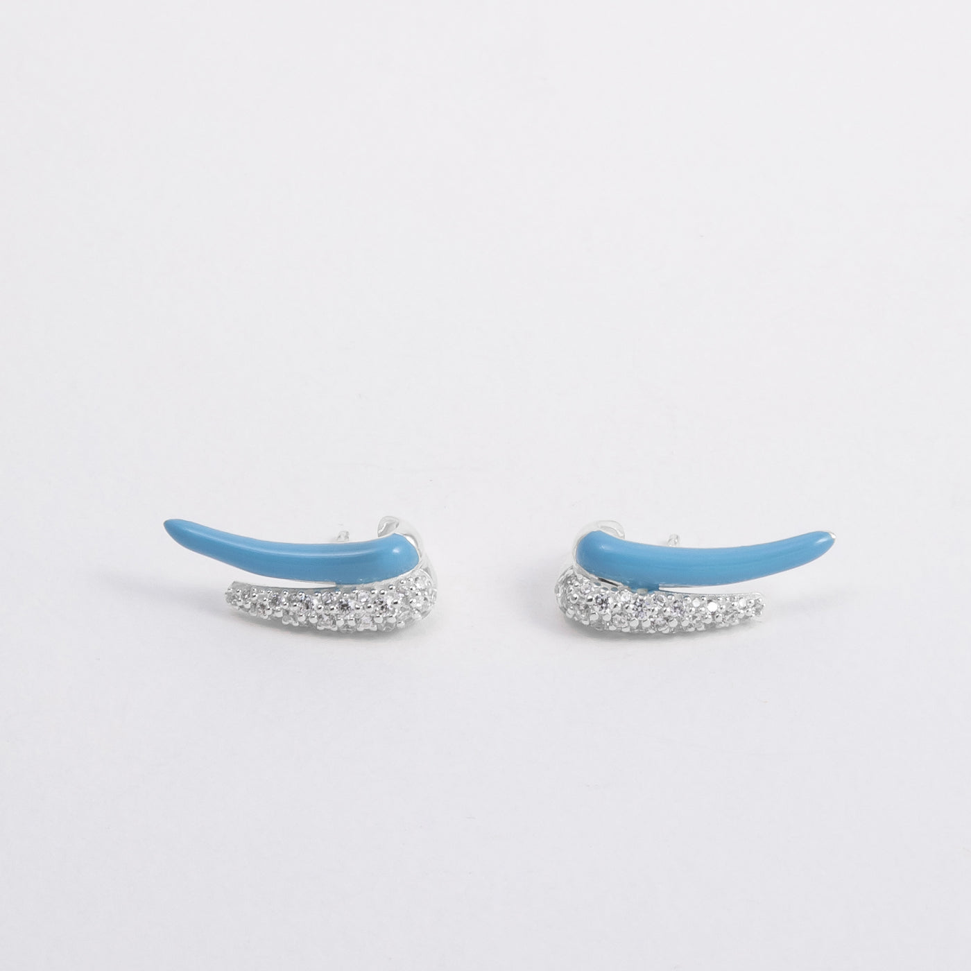 CRYSTAL LIGHT BLUE ETCH LINES DUO SILVER STUD EARRINGS