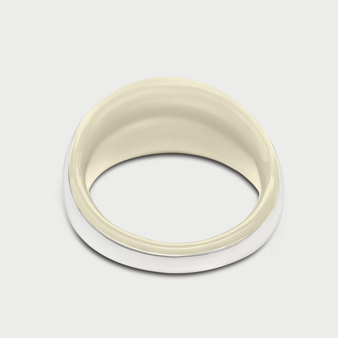 Anello in argento 925 bombato scultoreo smalto perla bianco collezione NOVA brand Reveli 