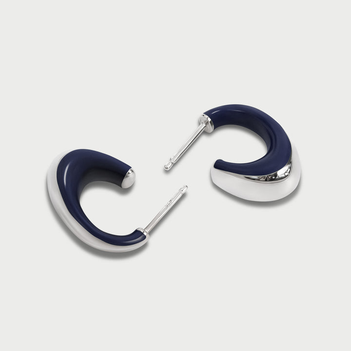Earrings in 925 sterling silver, sculptural domed design, indigo blu enamel, NOVA collection, by Reveli.