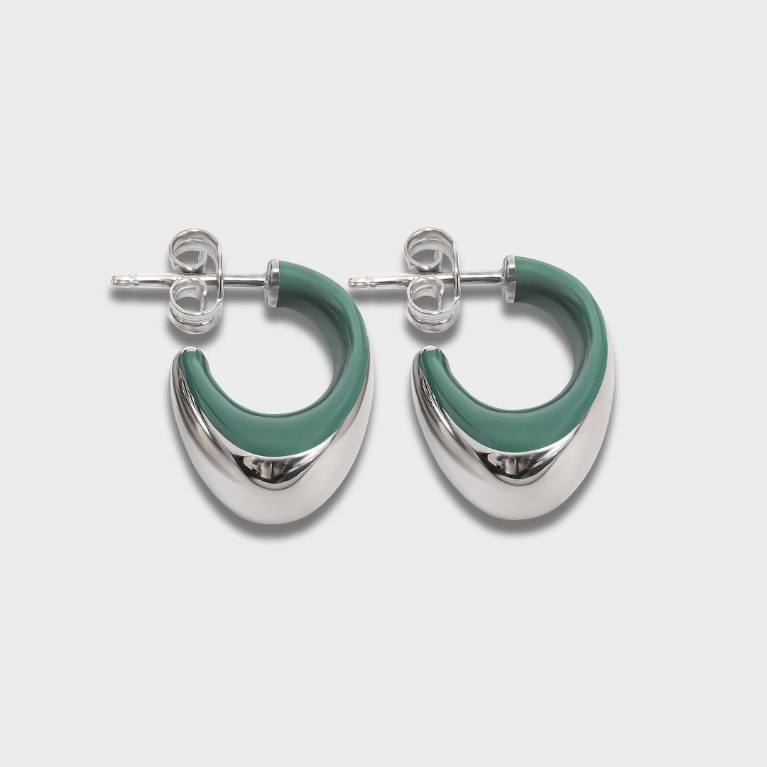 Orecchini in argento 925 bombato scultoreo smalto verde moss collezione NOVA brand Reveli 