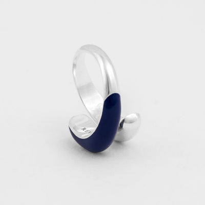 Hand-enameled 925 sterling silver blue toi et moi open dome ring. Produced in Italy. Réveli