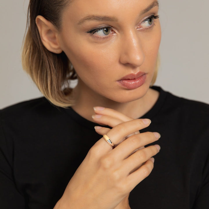 Anello a cupola tapioca in argento sterling 925 smaltato a mano. Prodotto in Italia. Réveli